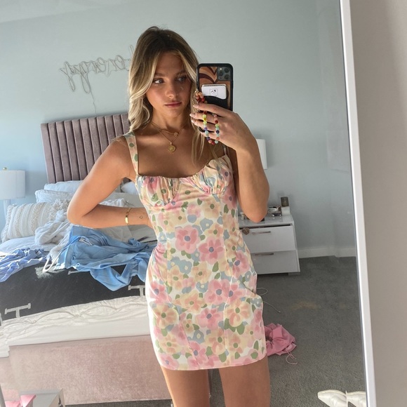 Princess Polly dress - Picture 2 of 3